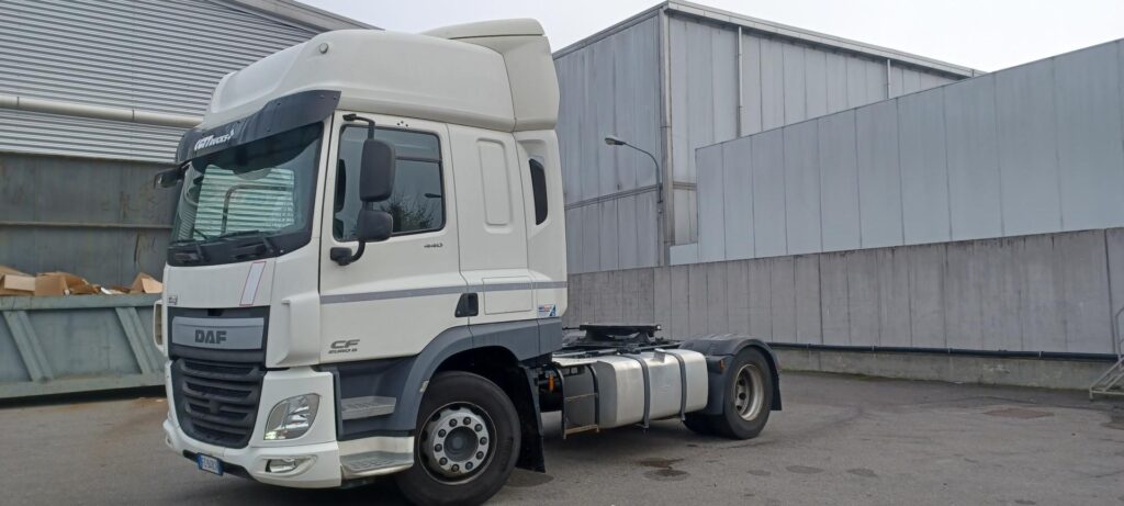 truck CF440SLH FC948CN 27614