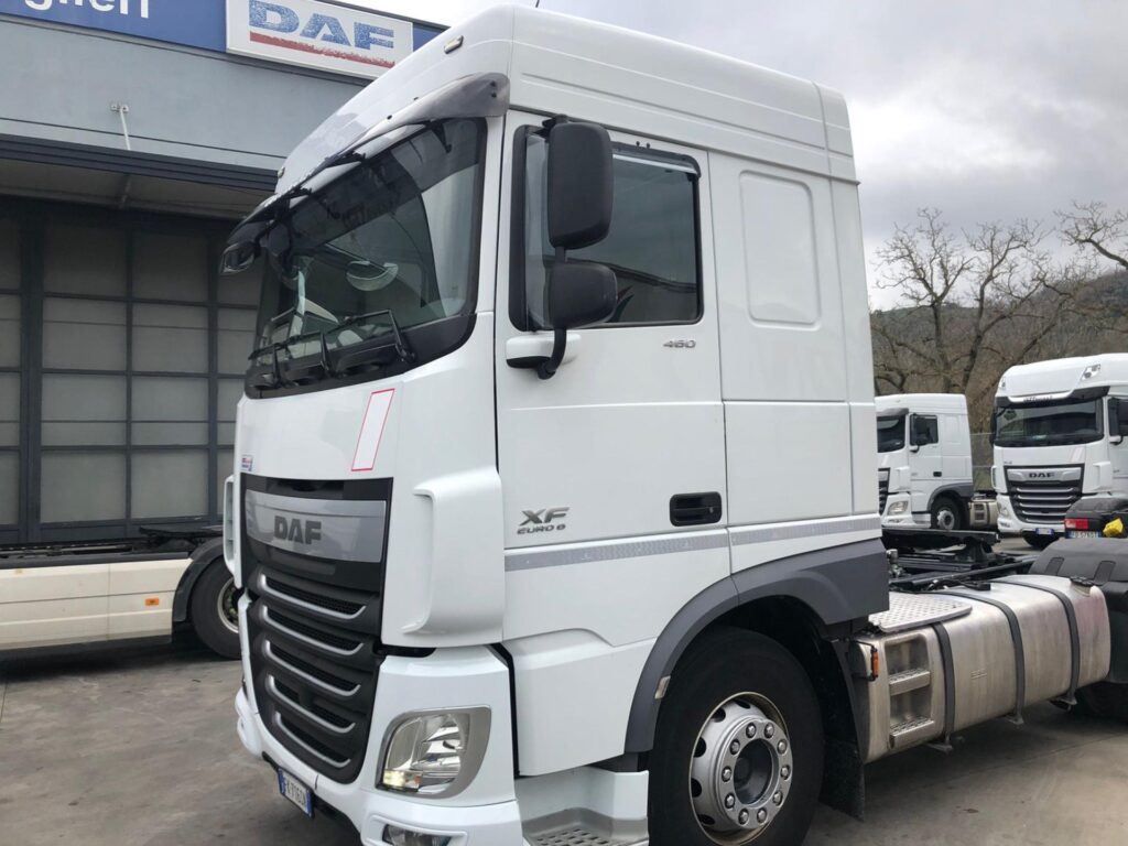 truck XF460SLH FK716SN 27785