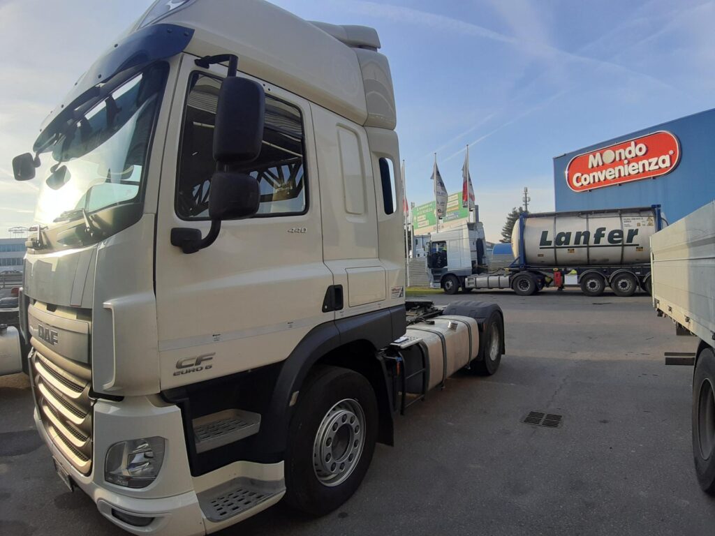 truck CF440SLH FL480RF 33470