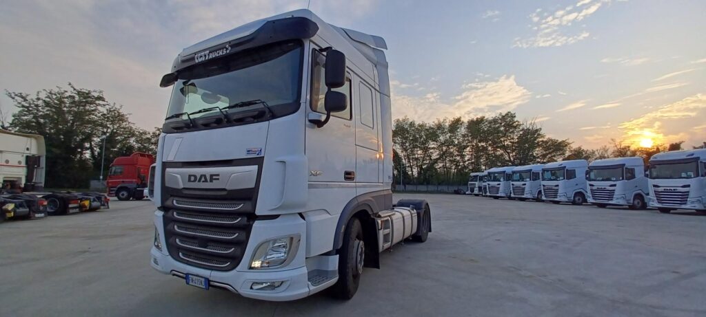 truck XF480SLH FN415NJ 27639