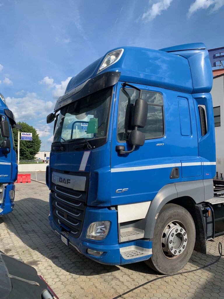truck CF480SLH FS810LG 67615