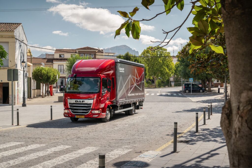 New-Generation-DAF-XB-210-FA-08