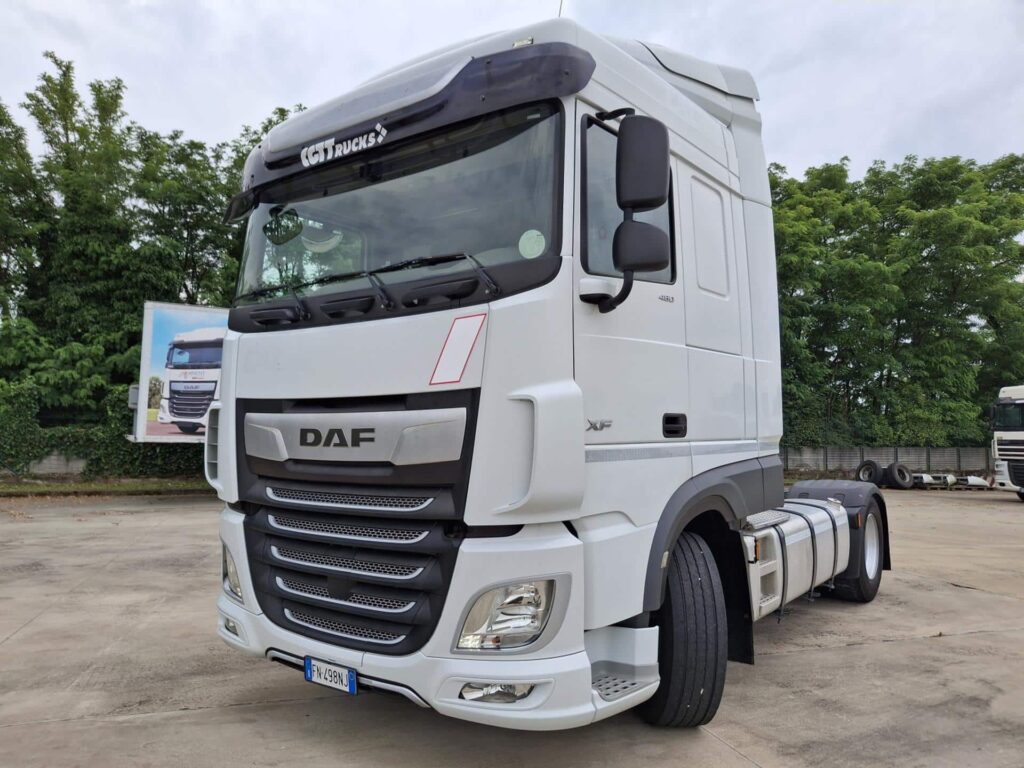 truck XF480SLH FN498NJ 74921