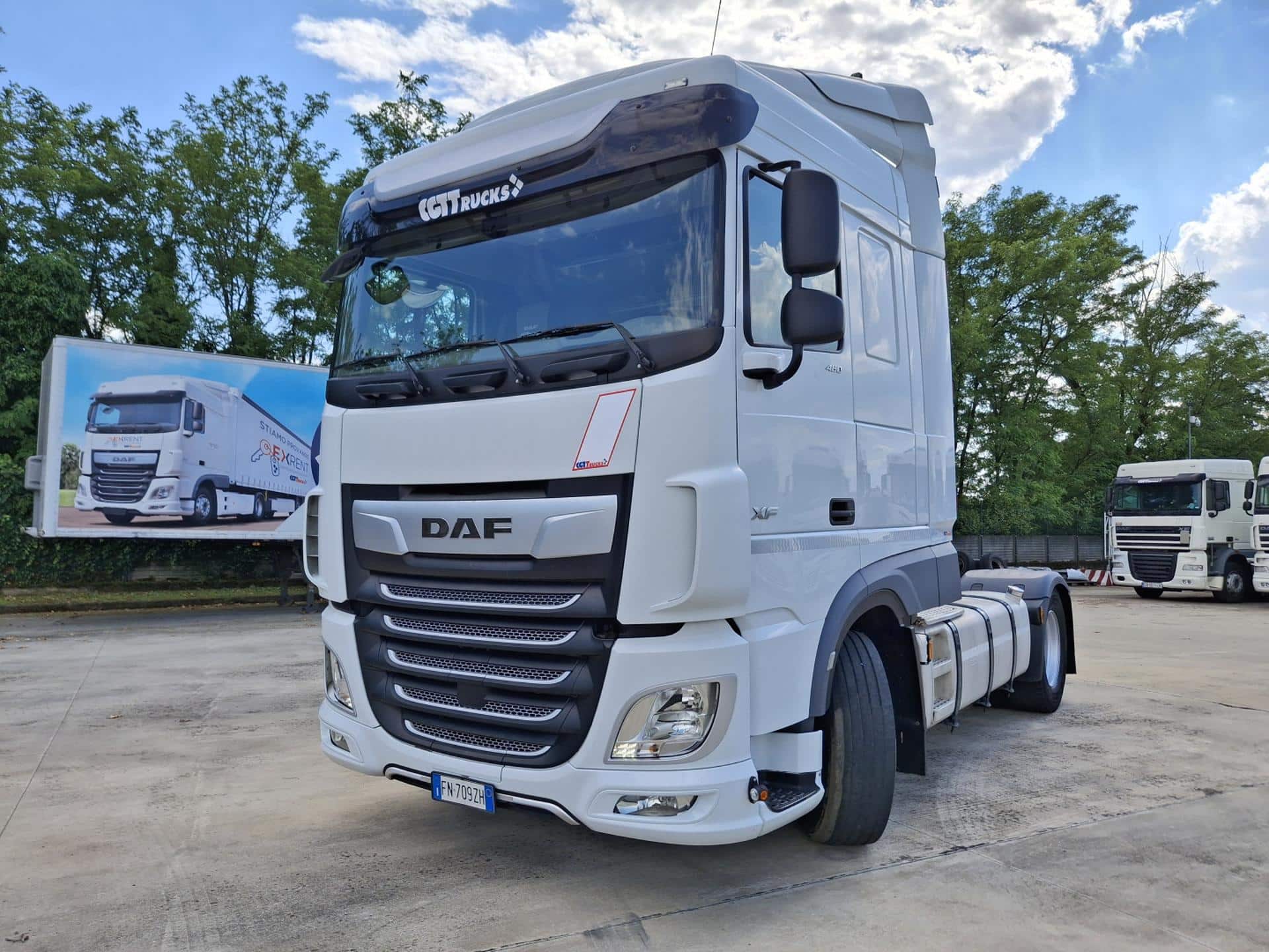 truck XF480SLH FN709ZH 26108