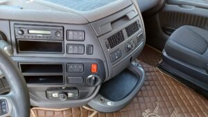 truck XF480SSC FM902MW 33238