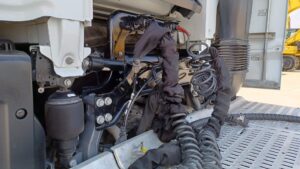 truck XF480SSC FM902MW 33238