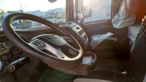 truck XF480SLH FS924LG 35674