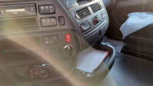 truck XF480SLH FS924LG 35674