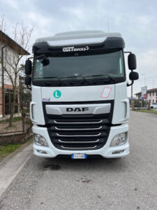 truck XF480SLH FR674WP 64875