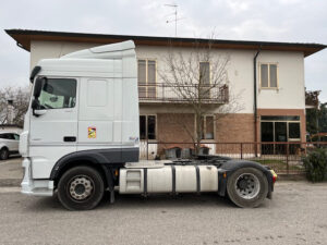 truck XF480SLH FR674WP 64875