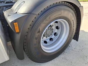 truck XF460SLH FH754LN 29029