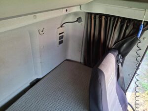 truck CF480SLH GH557XK 87005