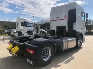 truck XF460SLH FK718SN 37555