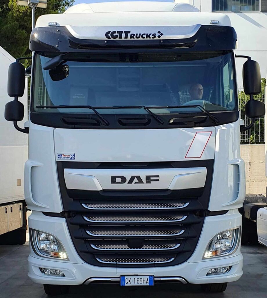 truck XF480SLH GK169HA 86664