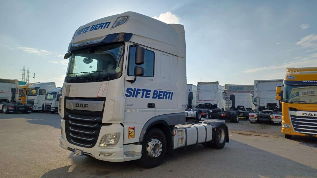 truck XF480SSC FS042LG 80164