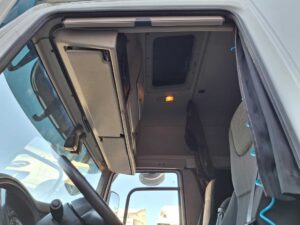 truck CF480SLH GB852AL 92154