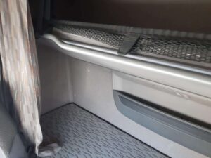 truck XF460SLH FA084RX 58894