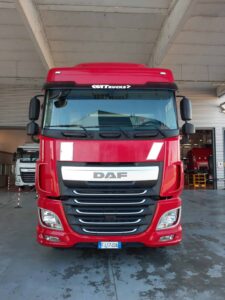 truck XF460SLH FJ174DA 94734