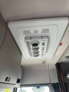 truck XF480SLH FV857NS 55034