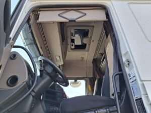 truck XF480SLH FY445SE 47408