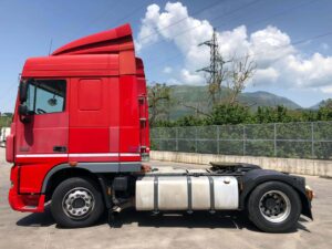 truck XF105SLH FN219EE 28919