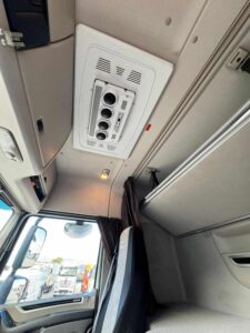 truck XF480SLH GD097DK 92303