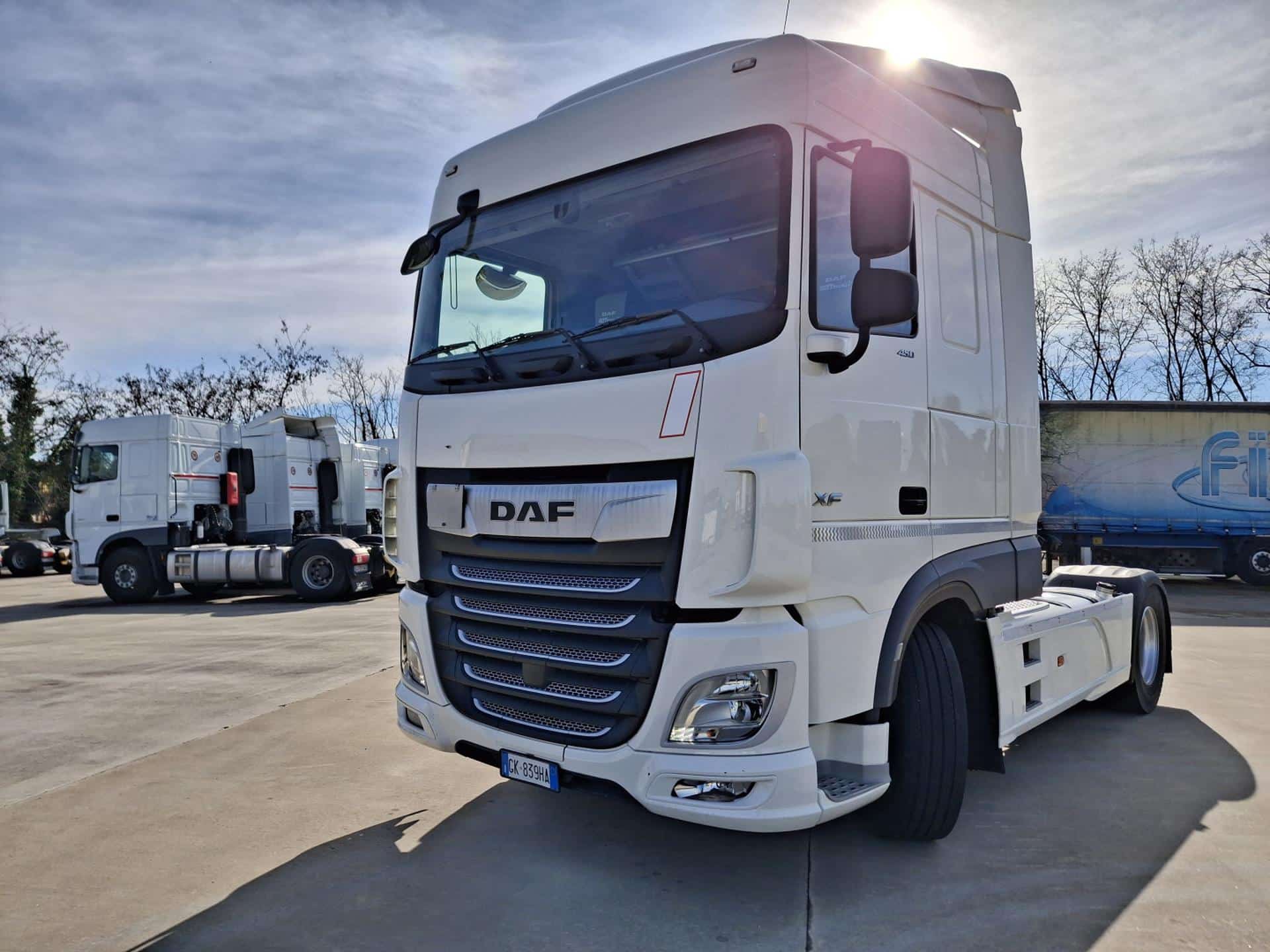 truck XF450SLH GK839HA 26108