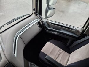 truck XF450SLH GK952HA 105552