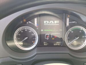 truck XF460SLH FH754LN 29029