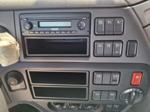 truck XF460SLH FH754LN 29029