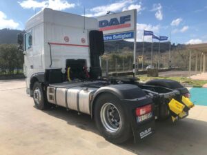 truck XF460SLH FK718SN 37555