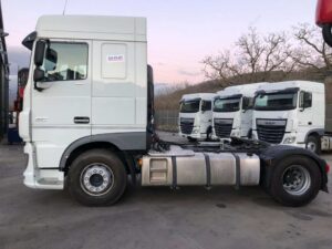 truck XF460SLH FK718SN 37555