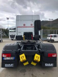 truck XF460SLH FK718SN 37555