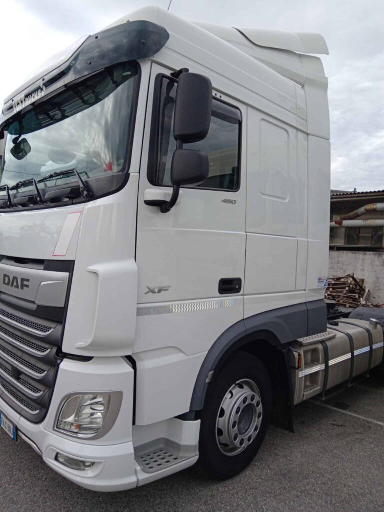 truck XF480SLH FN418NJ 29035