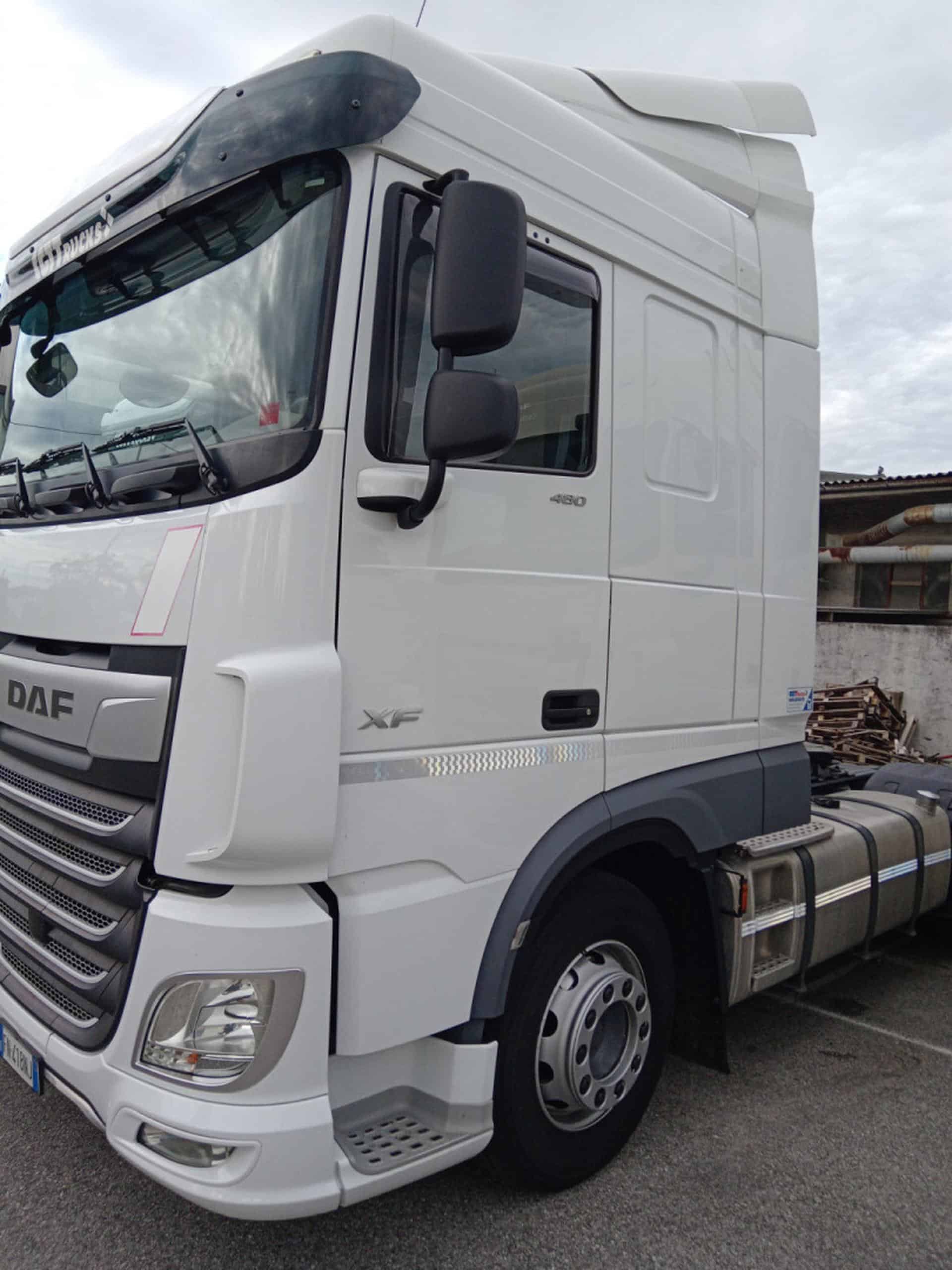 truck XF480SLH FN418NJ 26108