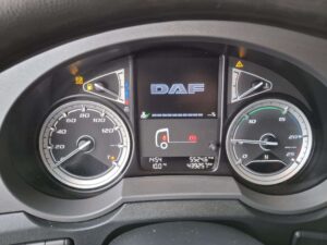 truck XF480SLH GG099WG 104575