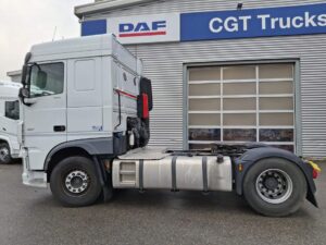 truck XF480SLH GG099WG 104575