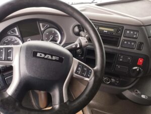 truck XF480SSC GK729HA 105105