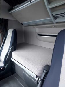 truck XF450SLH GK617HA 105577