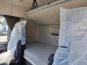 truck XF480SLH FR674WP 64875