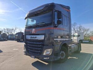 truck XF480SLH FX992LB 104273