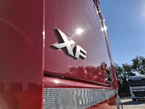 truck XF480SLH GK121HA 87201