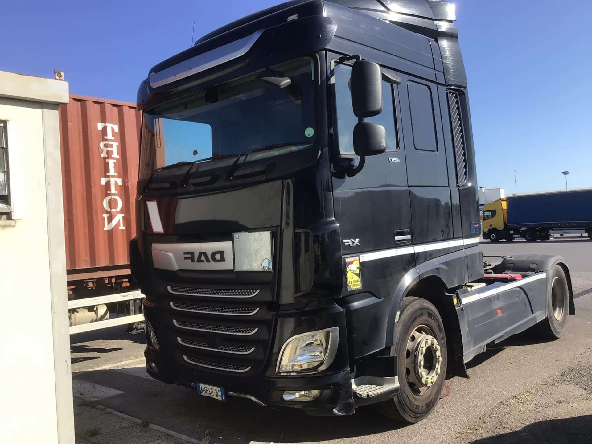 truck XF480SLH GK343HA 26108