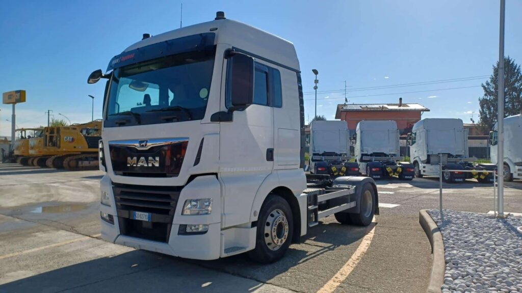 truck TGX460 GD827YD 36136