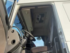 truck XF460SLH FA084RX 58894