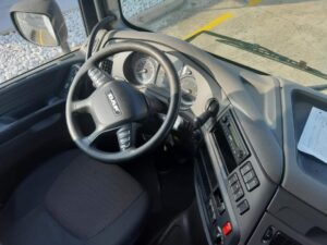 truck XF460SLH FA084RX 58894