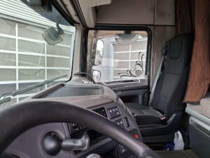 truck XF480SLH FX991LB 112525
