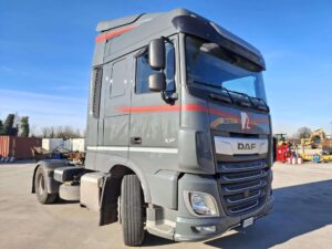 truck XF480SLH FX992LB 104273