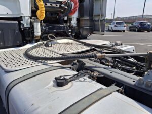 truck XF480SLH FY445SE 47408