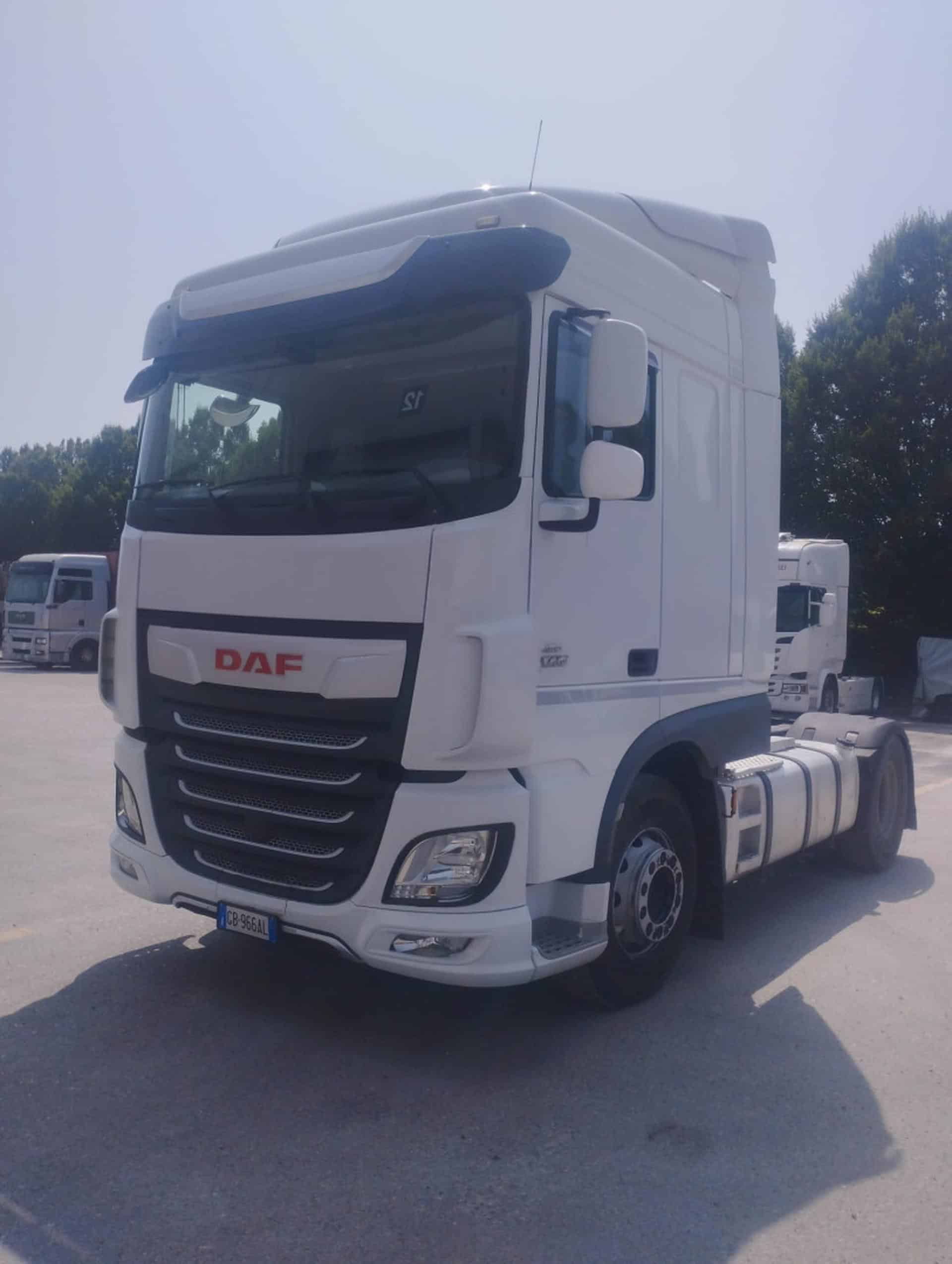 truck XF480SLH GB966AL 26108